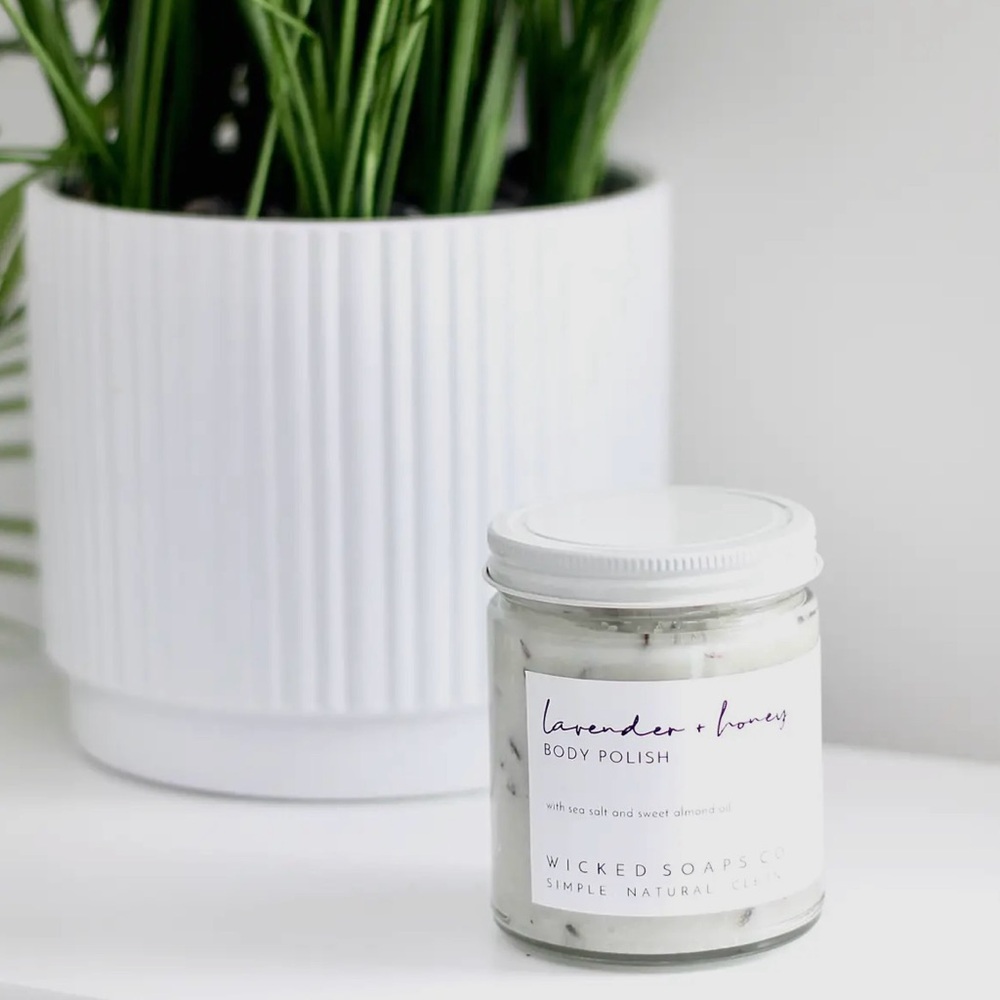 🆕🤍RESTOCK🚨ORGANIC LAVENDER + HONEY 🍯 BODY POLISH